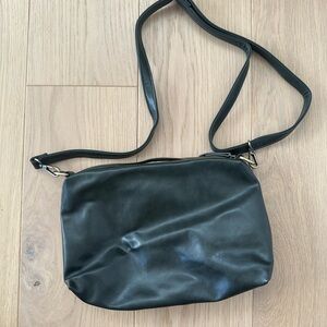 Elegant Black Leather Shoulder Bag